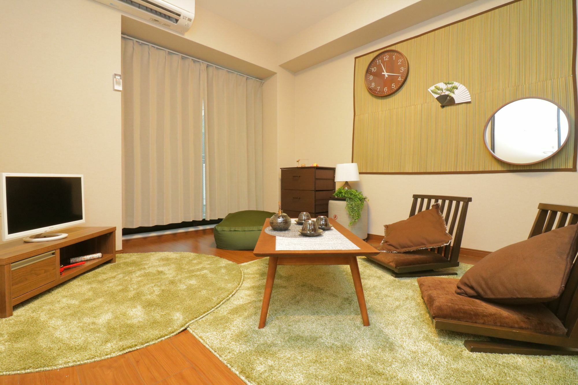 Hg Cozy Hotel No 32 通天閣前 Ōsaka Extérieur photo